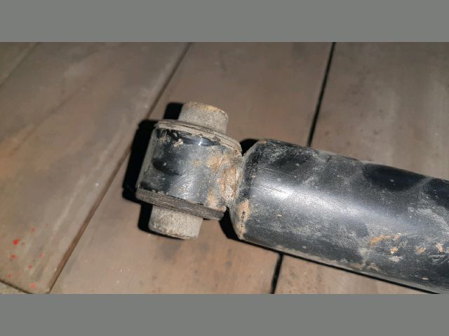 bontott MAZDA 3 Bal hátsó Lengéscsillapító