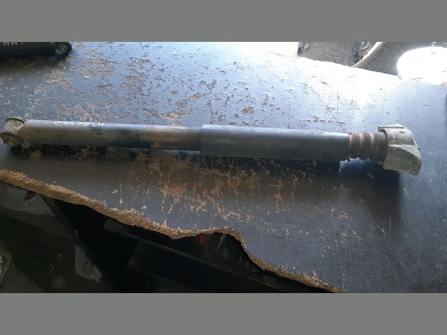 bontott MAZDA 3 Bal hátsó Lengéscsillapító