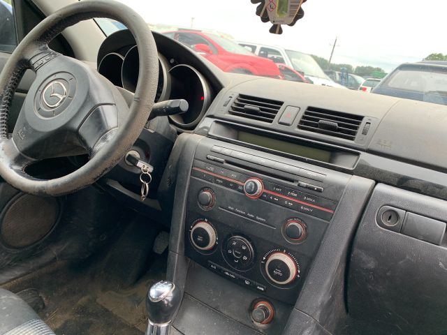 bontott MAZDA 3 Bal hátsó Rugó