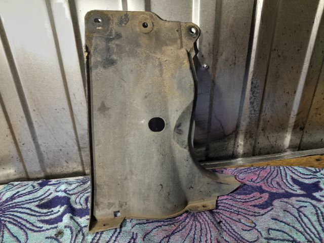 bontott MAZDA 3 Bal Motorburkolat