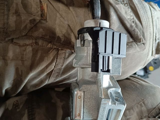 bontott MAZDA 3 Gyújtáskapcsoló