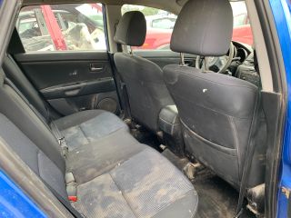 bontott MAZDA 3 Jobb hátsó Féknyereg Munkahengerrel