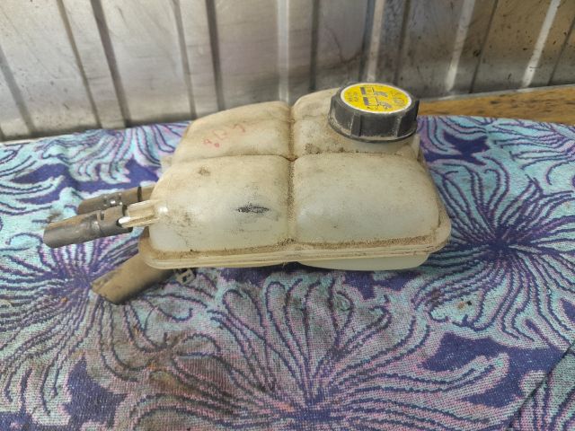 bontott MAZDA 3 Kiegyenlítő Tartály