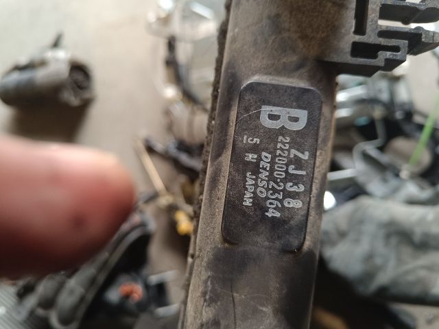 bontott MAZDA 3 Vízhűtő Radiátor (Klímás)