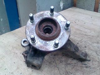 bontott MAZDA 3 Bal első Csonkállvány Kerékaggyal