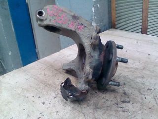 bontott MAZDA 3 Bal első Csonkállvány Kerékaggyal