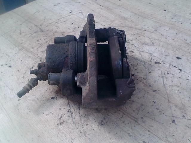 bontott MAZDA 3 Bal első Féknyereg Munkahengerrel