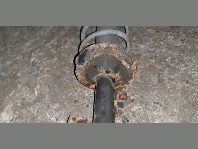 bontott MAZDA 3 Bal első Gólyaláb (Lengécsillapító, Rugó)