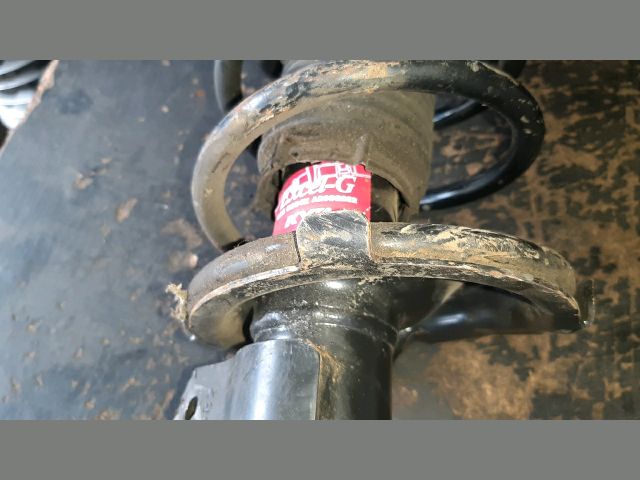 bontott MAZDA 3 Bal első Gólyaláb (Lengécsillapító, Rugó)