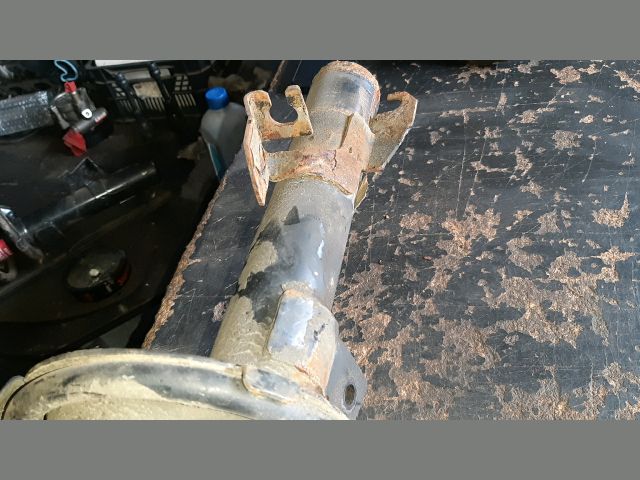 bontott MAZDA 3 Bal első Gólyaláb (Lengécsillapító, Rugó)