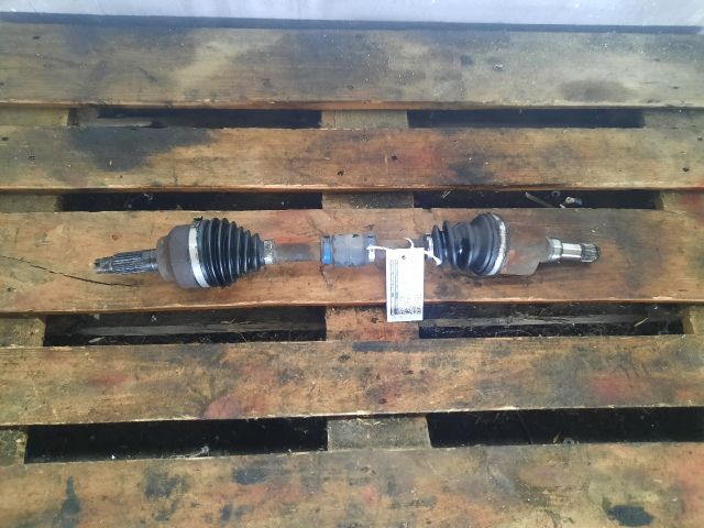 bontott MAZDA 3 Bal Féltengely