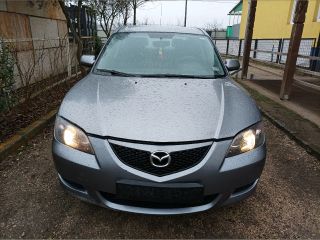 bontott MAZDA 3 Biztosítéktábla Motortér