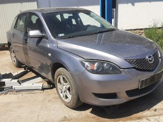 bontott MAZDA 3 Biztosítéktábla Motortér