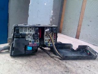 bontott MAZDA 3 Biztosítéktábla Motortér