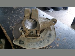 bontott MAZDA 3 Bal első Csonkállvány Kerékaggyal