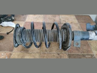 bontott MAZDA 3 Bal első Gólyaláb (Lengécsillapító, Rugó)