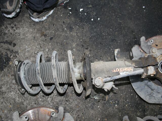 bontott MAZDA 3 Bal első Gólyaláb (Lengécsillapító, Rugó)