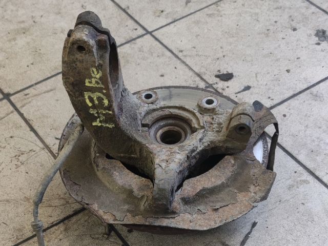 bontott MAZDA 3 Bal első Kerékagy