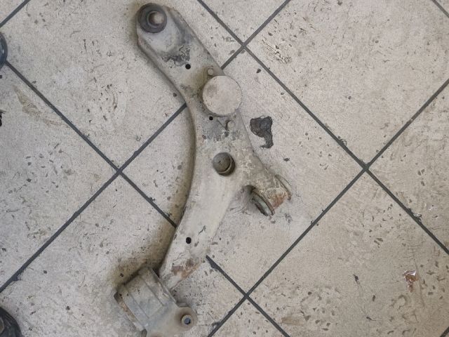 bontott MAZDA 3 Bal első Lengőkar