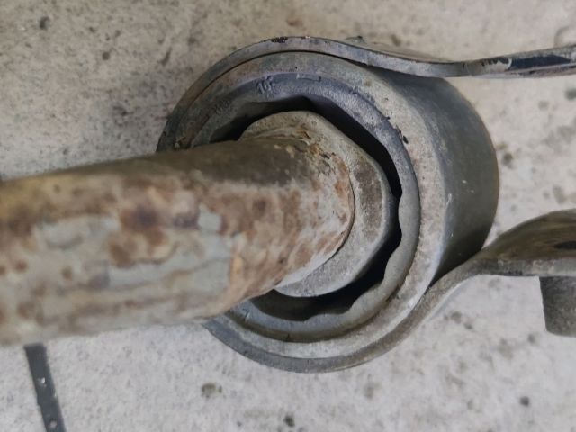 bontott MAZDA 3 Bal első Lengőkar