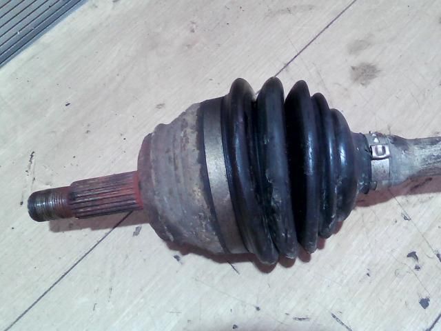 bontott MAZDA 3 Bal Féltengely