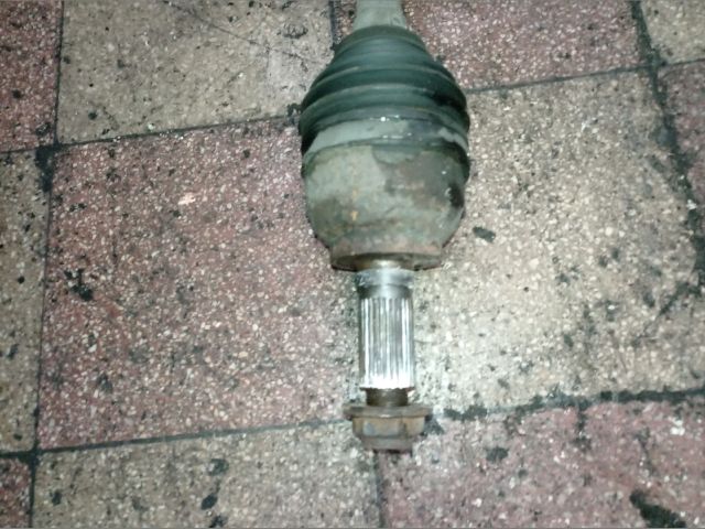 bontott MAZDA 3 Bal Féltengely