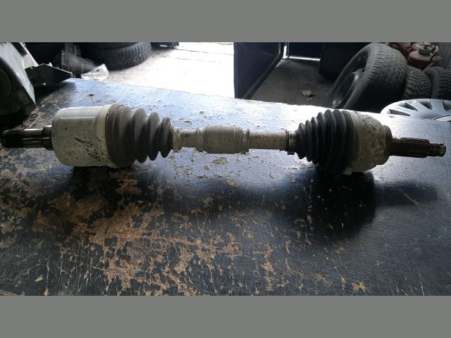 bontott MAZDA 3 Bal Féltengely