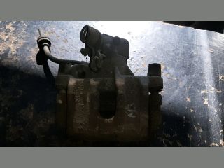 bontott MAZDA 3 Bal hátsó Féknyereg Munkahengerrel