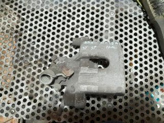 bontott MAZDA 3 Bal hátsó Féknyereg Munkahengerrel