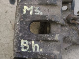 bontott MAZDA 3 Bal hátsó Féknyereg Munkahengerrel