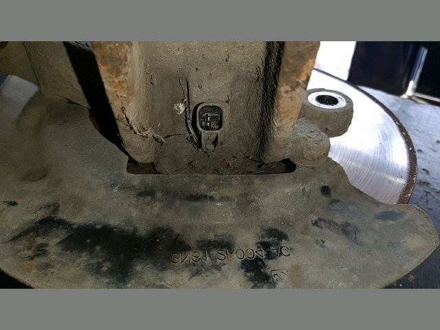 bontott MAZDA 3 Jobb első Csonkállvány Kerékaggyal