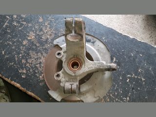 bontott MAZDA 3 Jobb első Csonkállvány Kerékaggyal