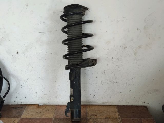 bontott MAZDA 3 Jobb első Gólyaláb (Lengécsillapító, Rugó)