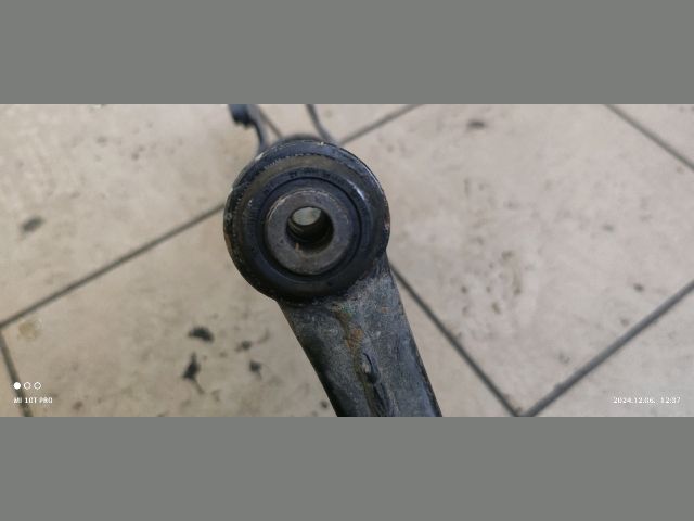 bontott MAZDA 3 Jobb első Lengőkar