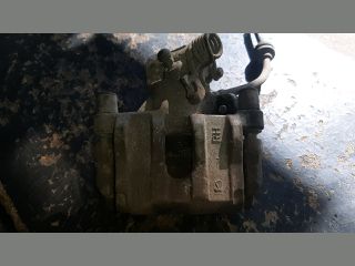 bontott MAZDA 3 Jobb hátsó Féknyereg Munkahengerrel