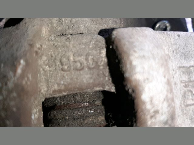 bontott MAZDA 3 Jobb hátsó Féknyereg Munkahengerrel