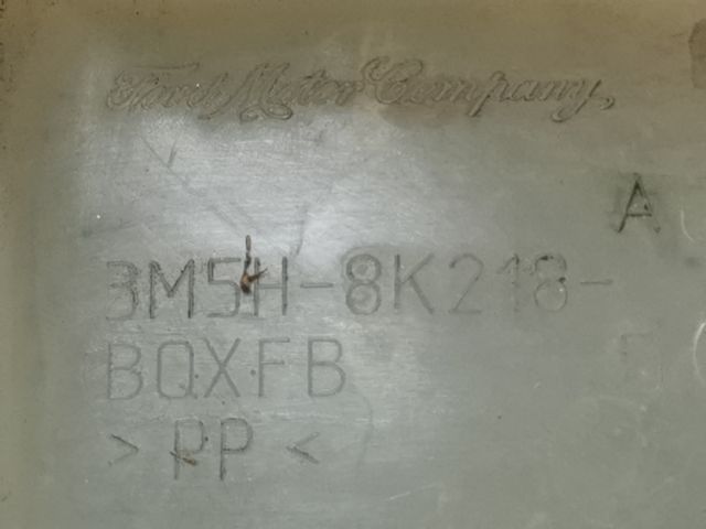 bontott MAZDA 3 Kiegyenlítő Tartály