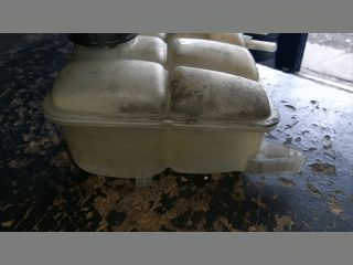 bontott MAZDA 3 Kiegyenlítő Tartály