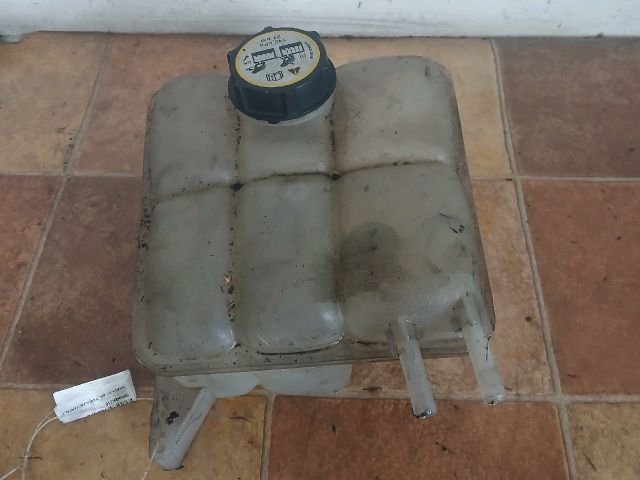 bontott MAZDA 3 Kiegyenlítő Tartály