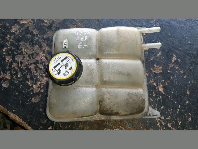 bontott MAZDA 3 Kiegyenlítő Tartály