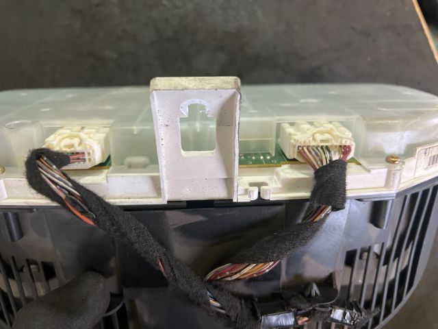 bontott MAZDA 3 Kilométeróra