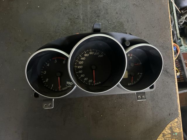 bontott MAZDA 3 Kilométeróra