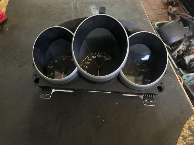 bontott MAZDA 3 Kilométeróra