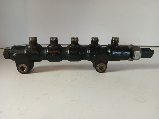 bontott MAZDA 3 Közösnyomócső