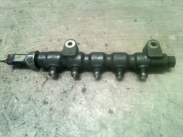 bontott MAZDA 3 Közösnyomócső