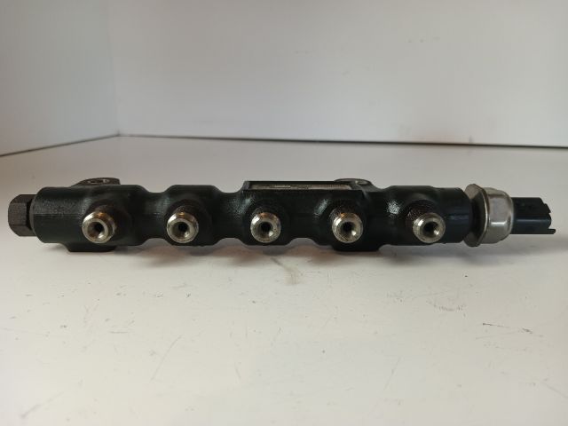 bontott MAZDA 3 Közösnyomócső