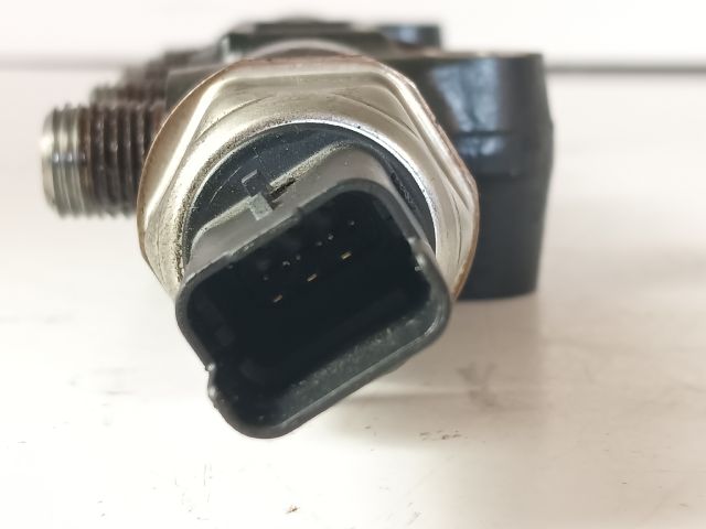 bontott MAZDA 3 Közösnyomócső