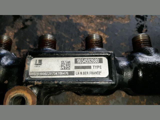 bontott MAZDA 3 Közösnyomócső