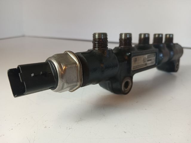 bontott MAZDA 3 Közösnyomócső