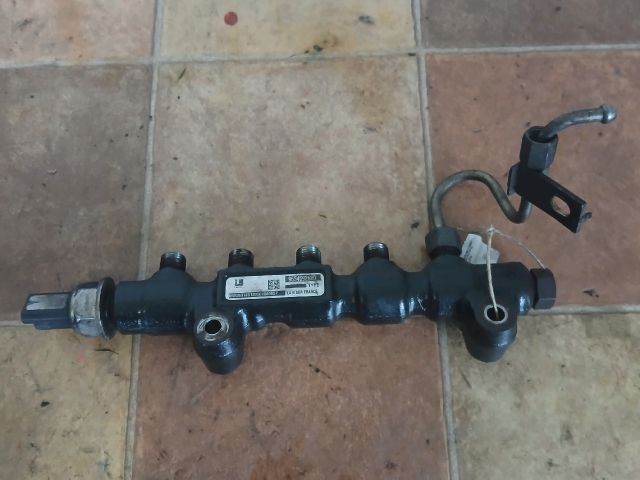 bontott MAZDA 3 Közösnyomócső